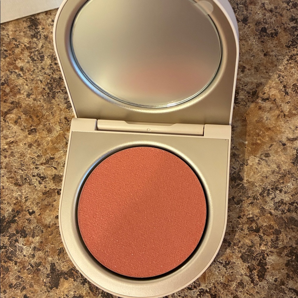 Beauty bundle-Tarte,Tru Skin,Charlotte Tillbury, Blake Brown, Meltoway - Picture 9 of 10